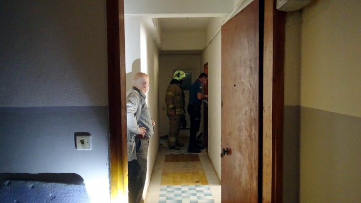 Yalnız yaşadığı evde cesedi bulundu