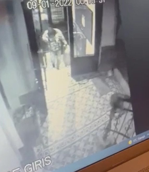 2,5 milyon liralık ekran kartı çalan hırsızlar kamerada