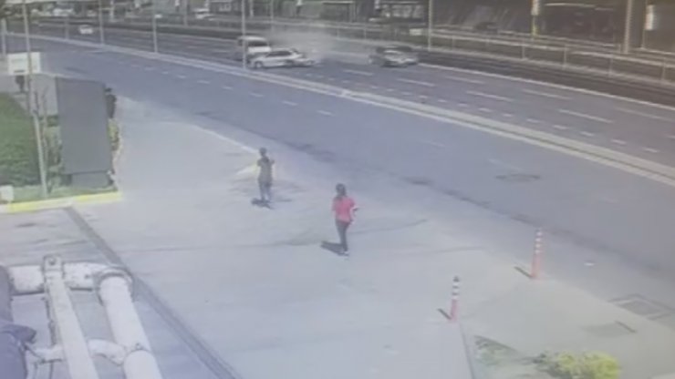 Bahçelievler'de feci kaza kamerada