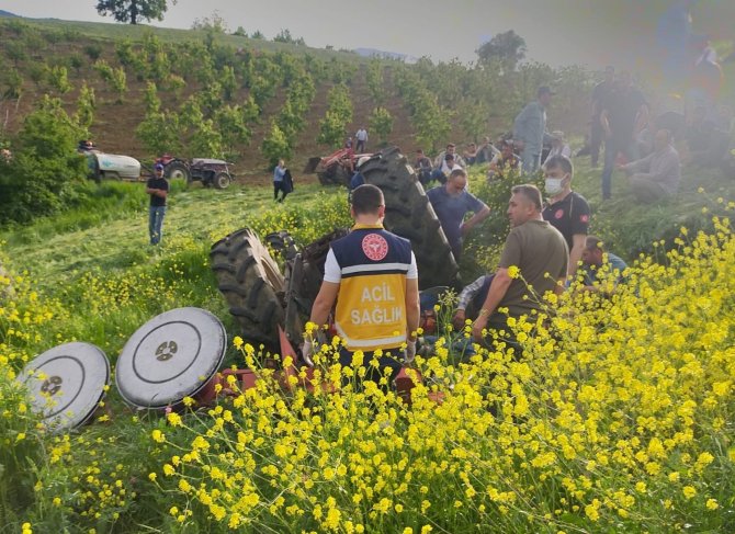 Bursa’da traktör devrildi: 1 ölü