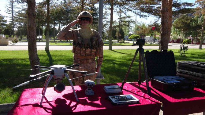 Jandarma düzensiz göçe geçit vermiyor