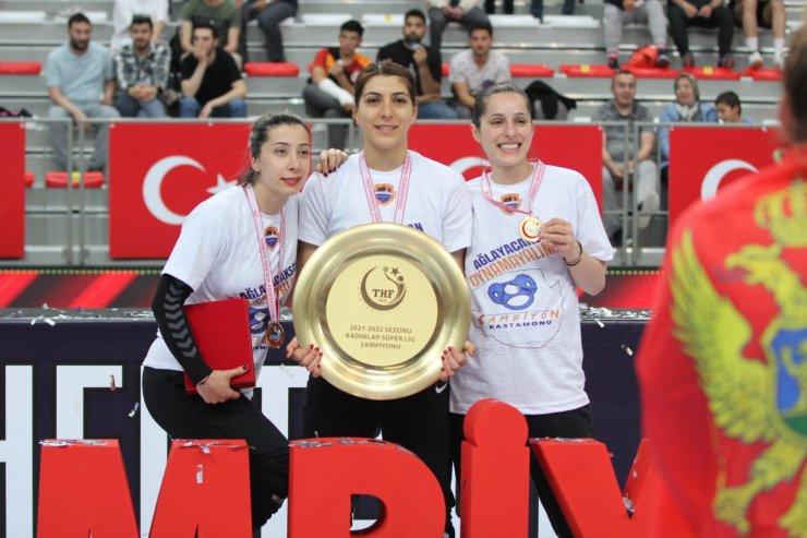 Kastamonu Belediyesi, Hentbol Kadınlar Süper Ligi'nde şampiyon oldu