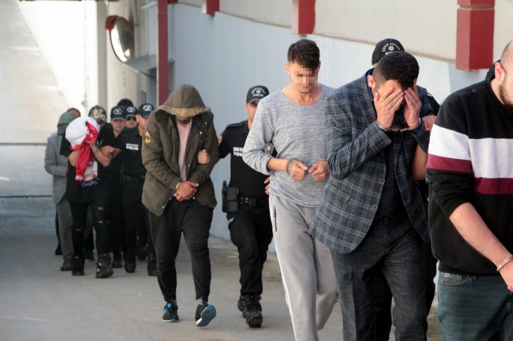 70 yaşındaki kadını ‘Adınız FETÖ soruşturmasına karıştı’ yalanıyla dolandırmışlar