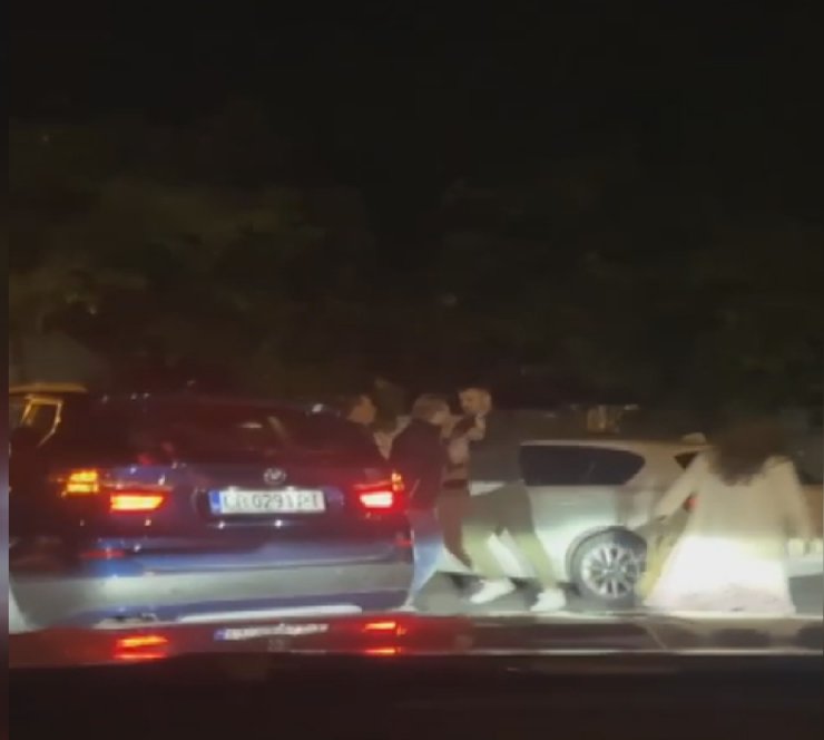 Maltepe'de kaza sonrası kovalamaca; durdurup yakasına yapıştı