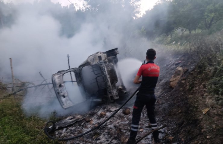 İki kaza: 3 ölü, 4 yaralı