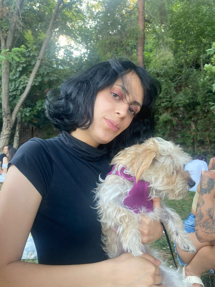 Kartal'da genç kız evinde ölü bulundu