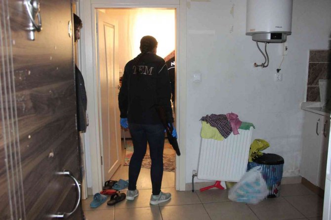 Konya'nın da bulunduğu illerde uyuşturucu tacirlerine şafak vakti büyük operasyon!