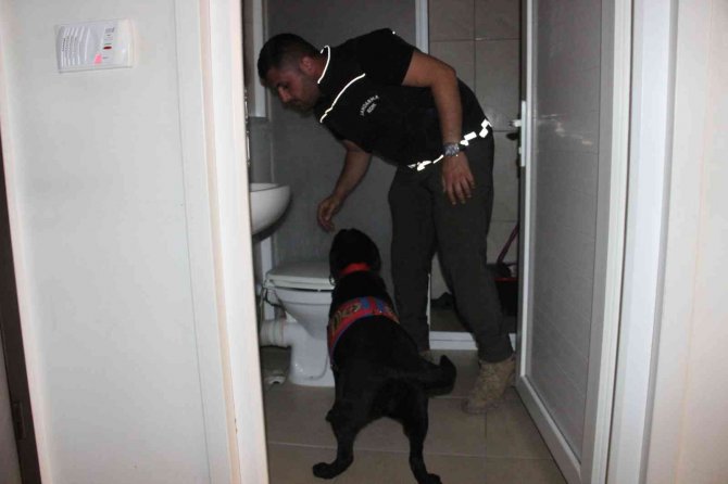 Konya'nın da bulunduğu illerde uyuşturucu tacirlerine şafak vakti büyük operasyon!