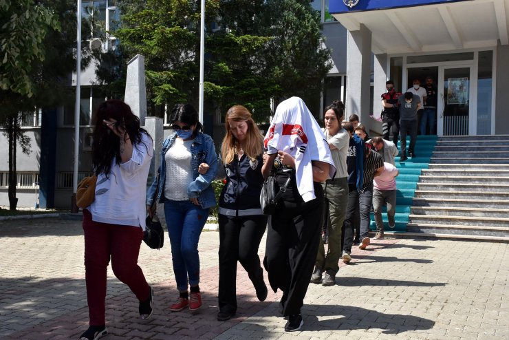 Tekirdağ ve İstanbul'da fuhuş operasyonu: 20 gözaltı