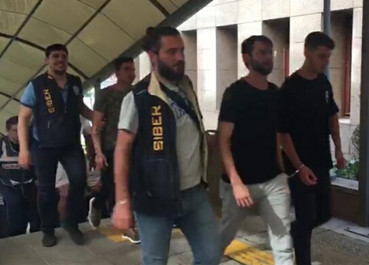 Yasadışı bahis sitesine operasyon; 24 gözaltı