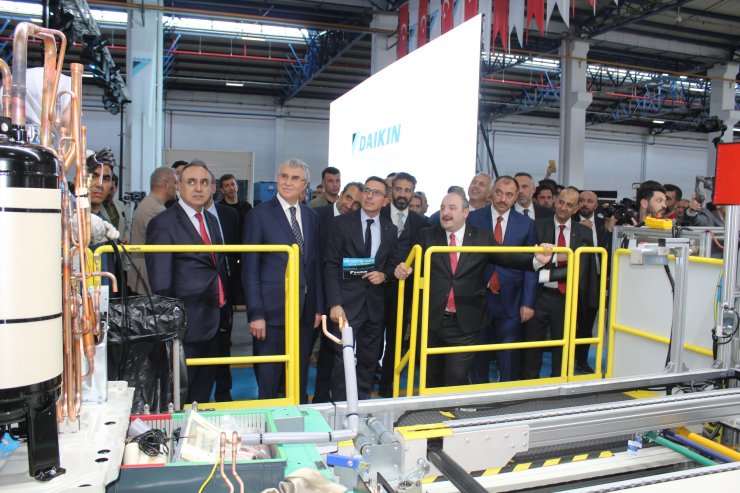 Bakan Varank: Ülkemizde yatırım yapan herkes kazanmaya devam edecek