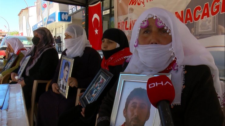 Evlat nöbetindeki ailelerin şehit üzüntüsü