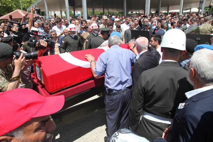 Şehit asker Tekedereli, Malatya'da toprağa verildi