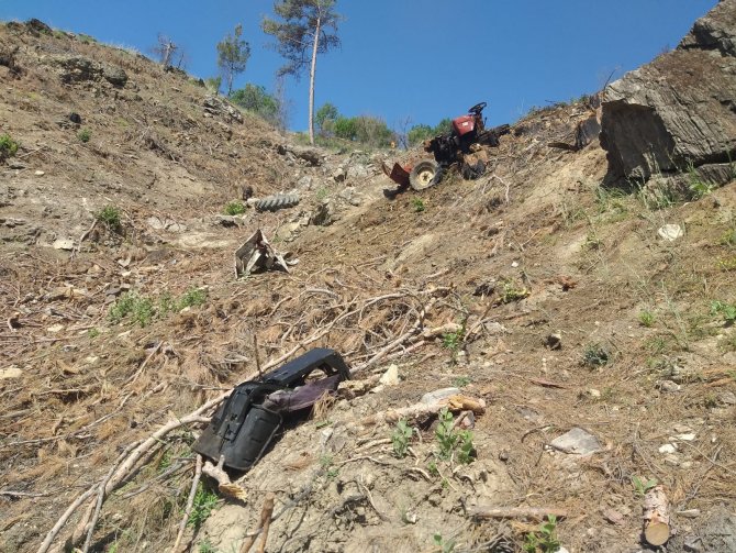 Traktör 300 metrelik uçuruma yuvarlandı: 1 ölü