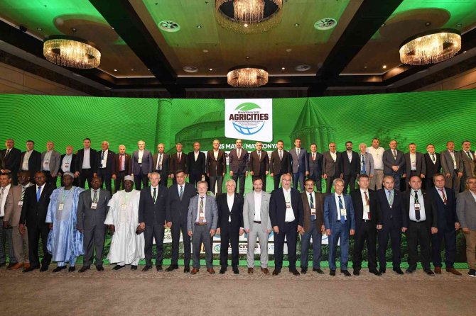 Başkan Altay Uluslararası Tarım Şehirleri Birliği Başkanlığı’na yeniden seçildi