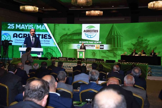 Başkan Altay Uluslararası Tarım Şehirleri Birliği Başkanlığı’na yeniden seçildi