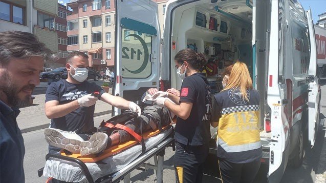 Direksiyon başında kalp krizi geçiren sürücü kaza yaptı