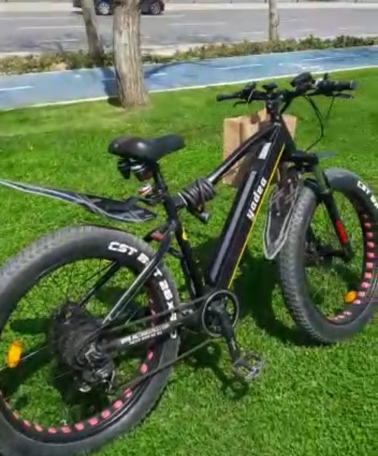 Eşinin ameliyatı için satacağı elektrikli bisikleti çalındı