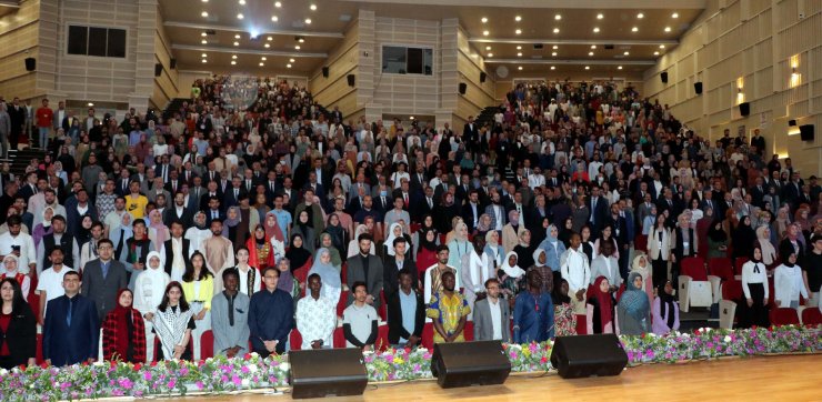 İbrahim Kalın: Tarihi yeniden yazmamız gerekiyor