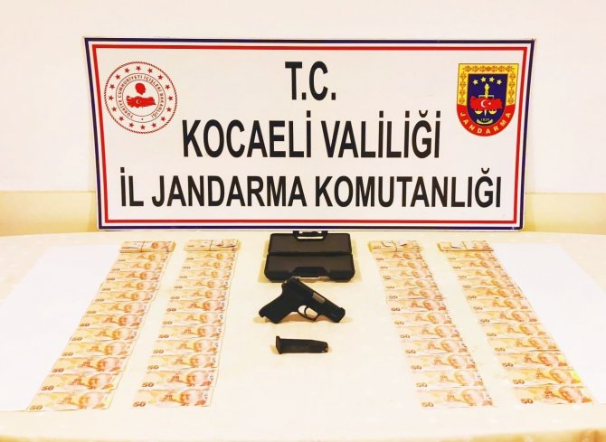 Jandarma ekiplerinden sahte para operasyonu