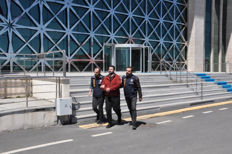 Dolandırıcıların bilgisayarlarından 53 milyon 700 bin kişinin kimlik bilgisi çıktı