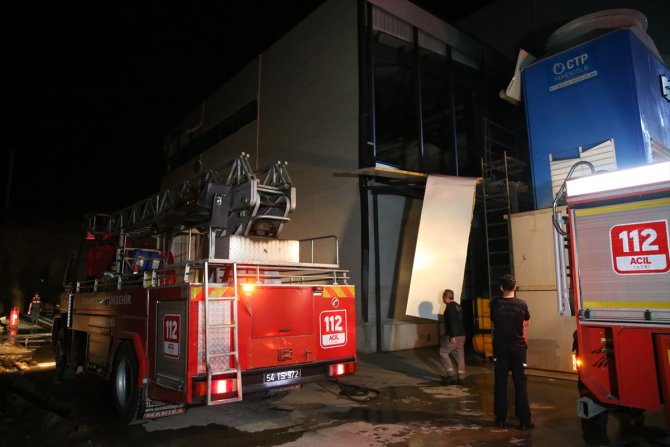 Fabrikada çıkan yangın söndürüldü