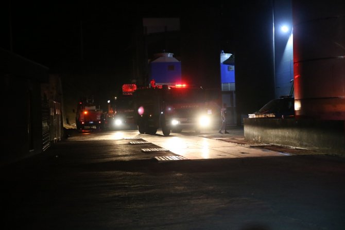 Fabrikada çıkan yangın söndürüldü