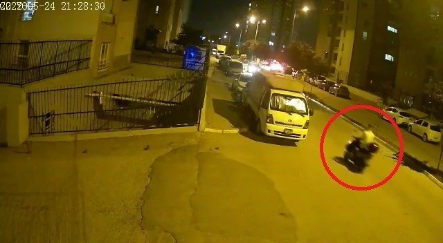 Göz göre göre motosiklet hırsızlığı