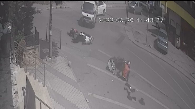 İki motosiklet böyle çarpıştı