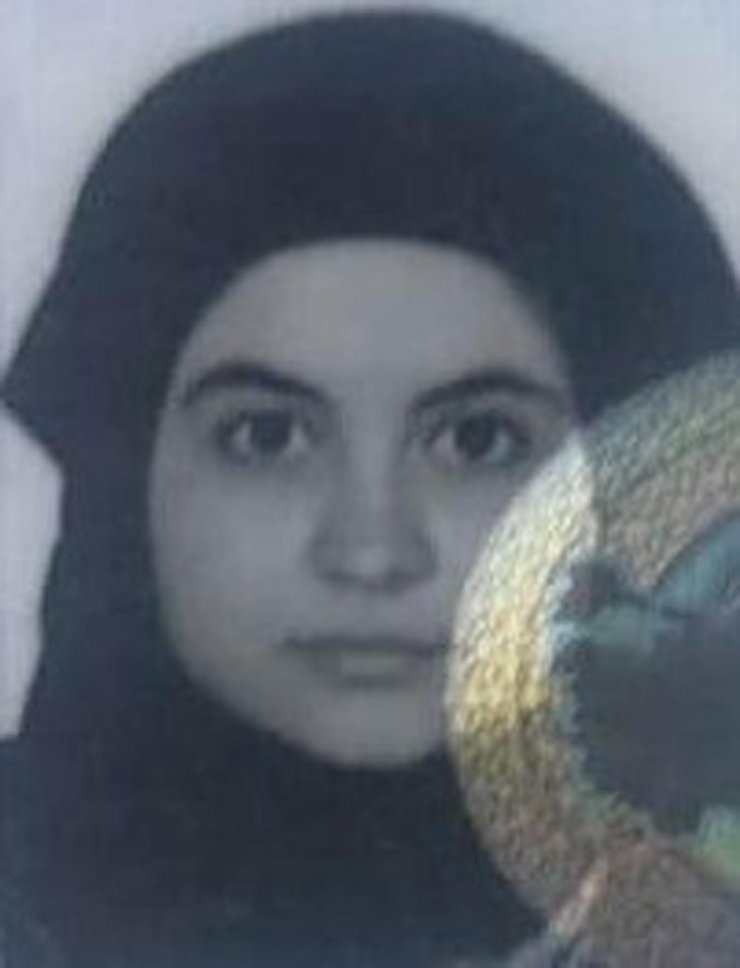 Kazada ölen üniversiteli Zeynep ve Nezahat, mezuniyet töreninde unutulmadı