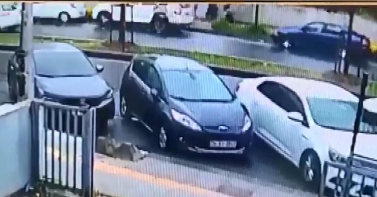 Otomobilden 75 bin dolar böyle çalındı