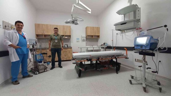 Yapay kalp akciğer makinesi tedavisi ile hasta, hayata tutundu