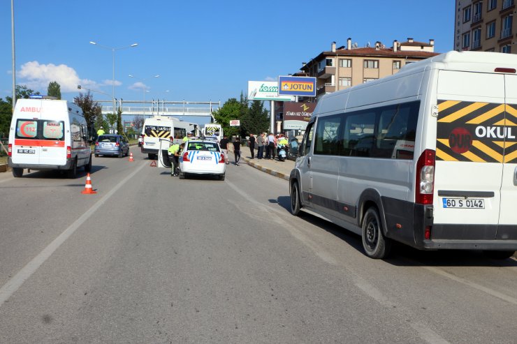 3 aracın karıştığı zincirleme kazada 7 işçi yaralandı