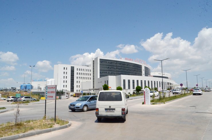 Afgan aile, cenazeleri alan olmazsa kimsesizler mezarlığına defnedilecek