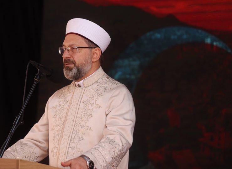 Erbaş: Dünya, İslam’ın evrensel ilkelerine her zamankinden daha fazla muhtaç