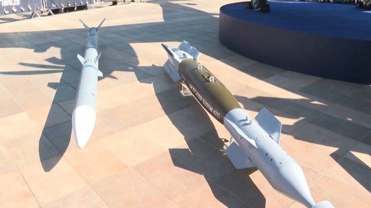 Erdoğan ve Aliyev, Bayraktar Akıncı SİHA'sını imzaladı