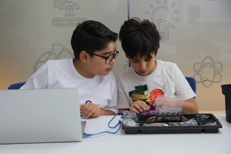 Hataylı genç mucitlerin hedefi dünya şampiyonluğu