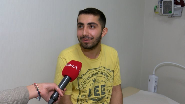 Karnında 40 santimetrelik fıtıkla yaşıyordu