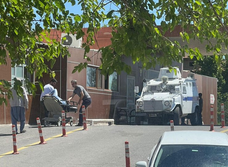 Otobüste fenalaşan yolcuyu hastaneye yetiştirdi