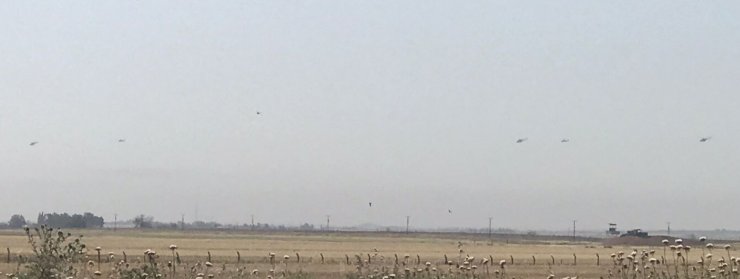 Suriye hattında yoğun helikopter hareketliliği Nusaybin'den görüntülendi
