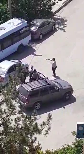 kaza yapan kadın sürücü sinir krizleri geçirdi