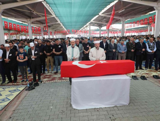 Konyalı şehit Hasan Çatal son yolculuğuna uğurlandı