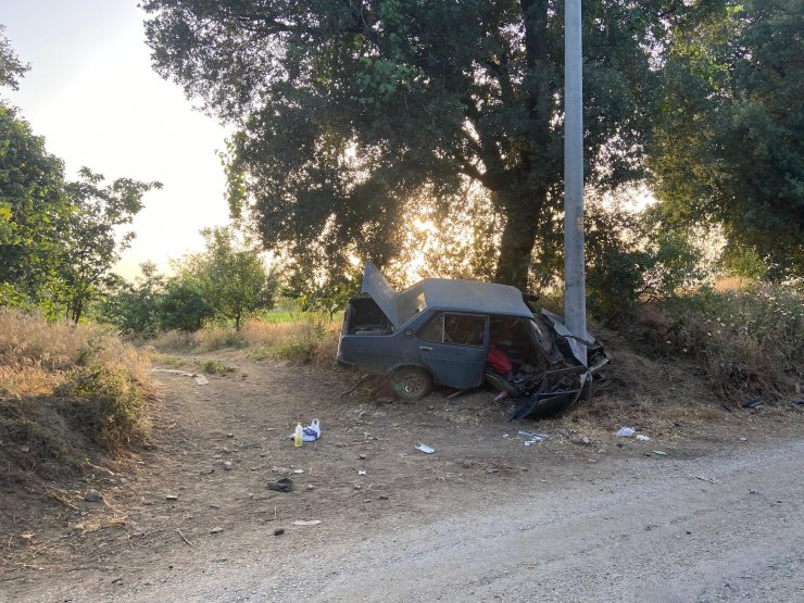 Otomobil çalan 2 şüpheli kazada yaralandı