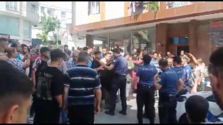 Sokakta düğün tartışmasında arbede çıktı, polis havaya ateş etti