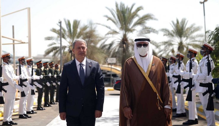 Bakan Akar, BAE Savunma Bakanı Al Bowardi ile görüştü