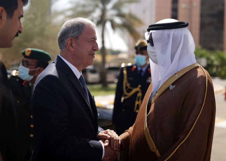 Bakan Akar, BAE Savunma Bakanı Al Bowardi ile görüştü