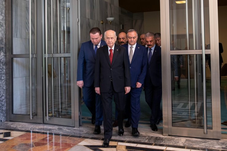 Bahçeli: MHP, muhtemel askeri harekatı bütün varlığıyla desteklemektedir