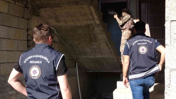 Düzensiz göçmenler yakalandı