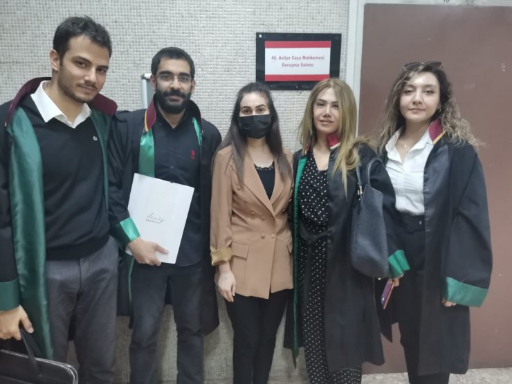 Kimyasal atılan Sultan'ın yüzündeki yaralar sabit iz niteliğinde