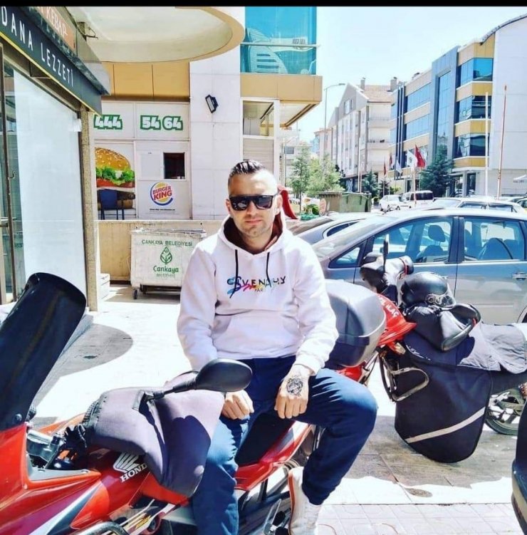 Kimyasal atılan Sultan'ın yüzündeki yaralar sabit iz niteliğinde